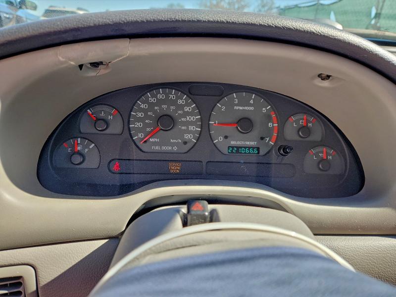Photo 9 from auction – 2000 FORD MUSTANG with VIN 1FAFP4047YF163016