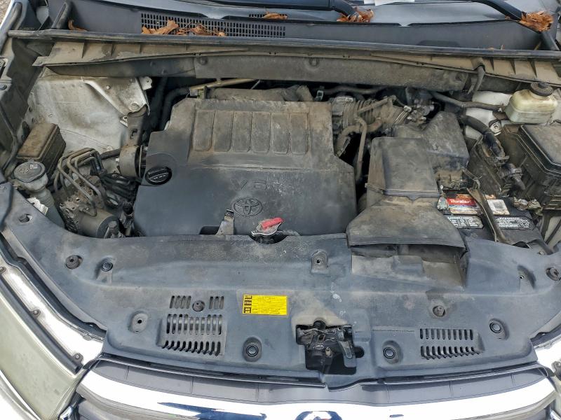 Photo 11 from auction – 2015 TOYOTA HIGHLANDER with VIN 5TDZKRFH0FS111365