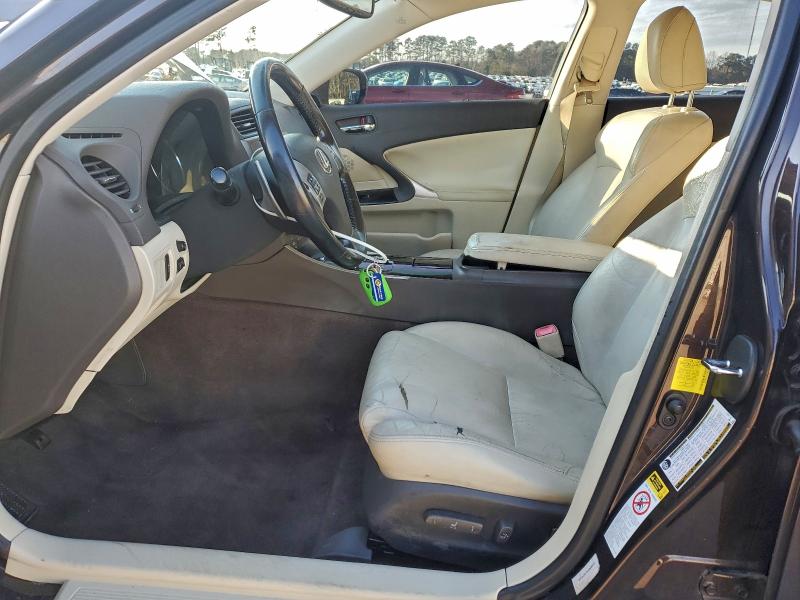 Photo 7 from auction – 2012 LEXUS IS 250 with VIN JTHBF5C2XC2102351