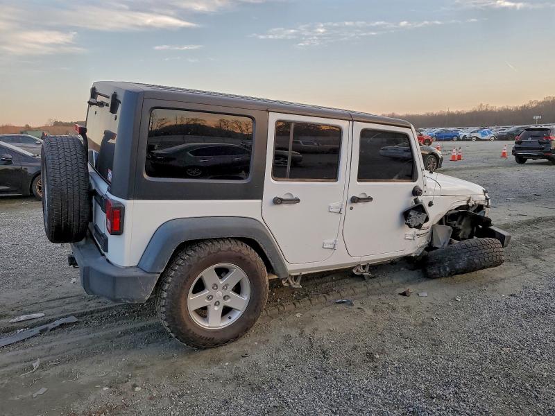 Photo 3 from auction – 2014 JEEP WRANGLER U with VIN 1C4BJWDG0EL133833