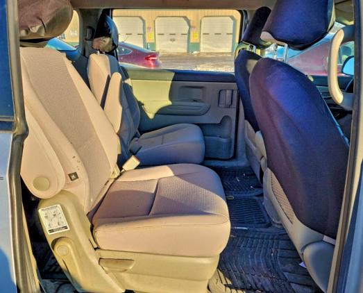 Photo 10 from auction – 2016 KIA SEDONA L with VIN KNDMA5C11G6102494