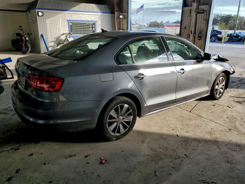 Photo 3 from auction – 2015 VOLKSWAGEN JETTA with VIN 3VWD07AJ2FM307139
