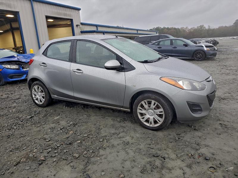 Photo 4 from auction – 2013 MAZDA MAZDA2 with VIN JM1DE1KZ7D0154649