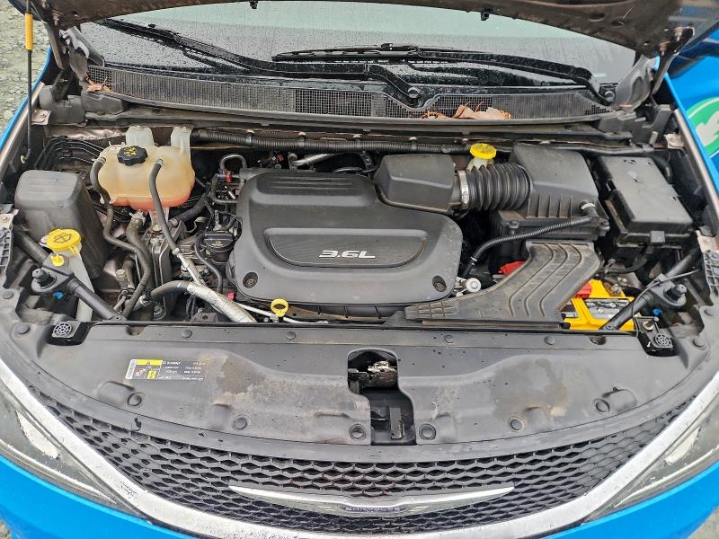 Фото 12 с аукциона – 2017 CHRYSLER PACIFICA с VIN 2C4RC1BG9HR836731