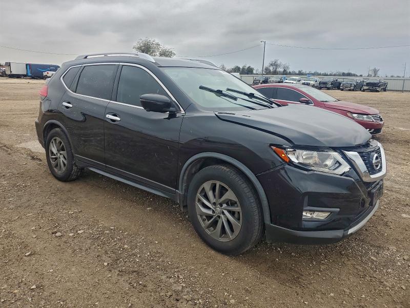 Photo 4 from auction – 2017 NISSAN ROGUE S with VIN JN8AT2MT9HW141772