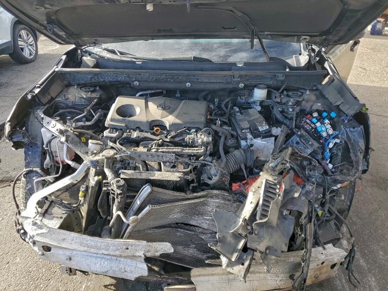 Photo 11 from auction – 2023 TOYOTA RAV4 LE with VIN 2T3F1RFV5PW386936