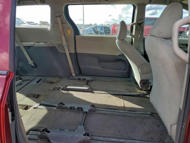 Photo 11 from auction – 2013 TOYOTA SIENNA with VIN 5TDZK3DC1DS401356