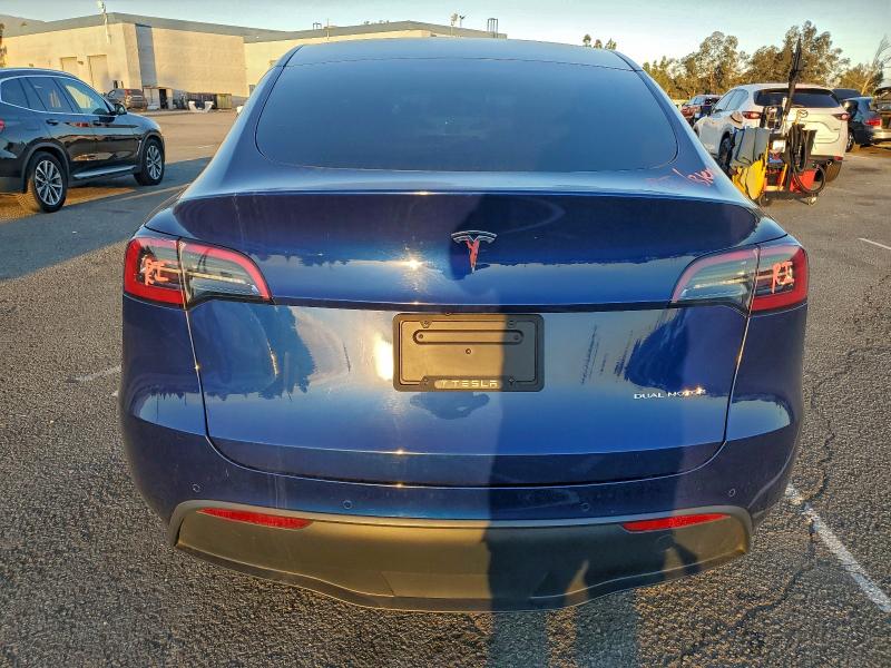 Photo 6 from auction – 2022 TESLA MODEL Y with VIN 7SAYGDEE4NF556169