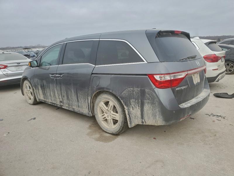 Photo 2 from auction – 2011 HONDA ODYSSEY TO with VIN 5FNRL5H95BB103238