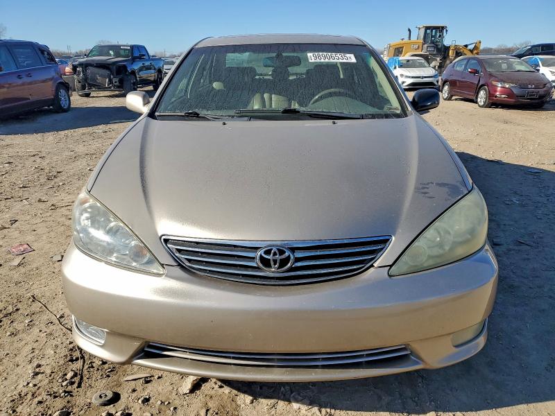 Photo 5 from auction – 2005 TOYOTA CAMRY LE with VIN 4T1BF32K85U108952