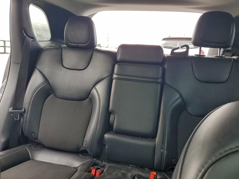 Photo 10 from auction – 2019 JEEP CHEROKEE with VIN 1C4PJLLB1KD264432