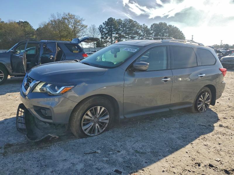 NISSAN PATHFINDER 2018 with VIN 5N1DR2MNXJC619290 - Photo from auction