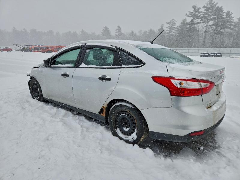 Photo 2 from auction – 2012 FORD FOCUS S with VIN 1FAHP3E26CL351403