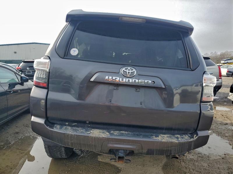 Photo 6 from auction – 2015 TOYOTA 4RUNNER SR with VIN JTEBU5JR1F5231973