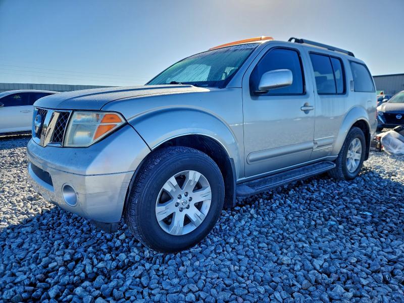 NISSAN PATHFINDER 2005 with VIN 5N1AR18UX5C752877 - Photo from auction