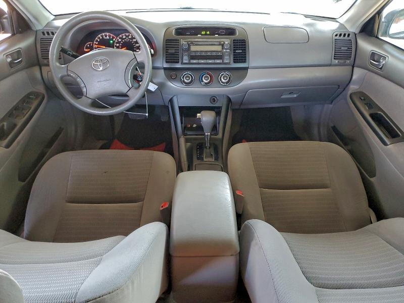 Photo 8 from auction – 2005 TOYOTA CAMRY LE with VIN 4T1BE32K85U011964