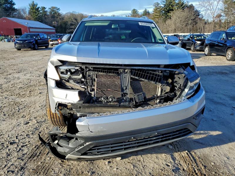 Photo 5 from auction – 2018 VOLKSWAGEN ATLAS with VIN 1V2BR2CA9JC500817