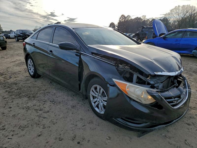Photo 4 from auction – 2012 HYUNDAI SONATA with VIN 5NPEB4AC2CH448019