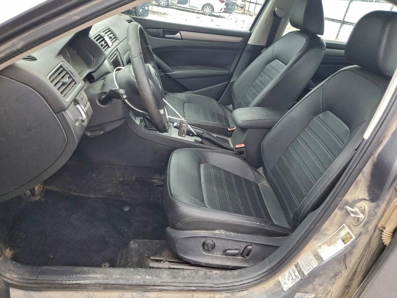 Photo 7 from auction – 2015 VOLKSWAGEN PASSAT with VIN 1VWBS7A3XFC053068