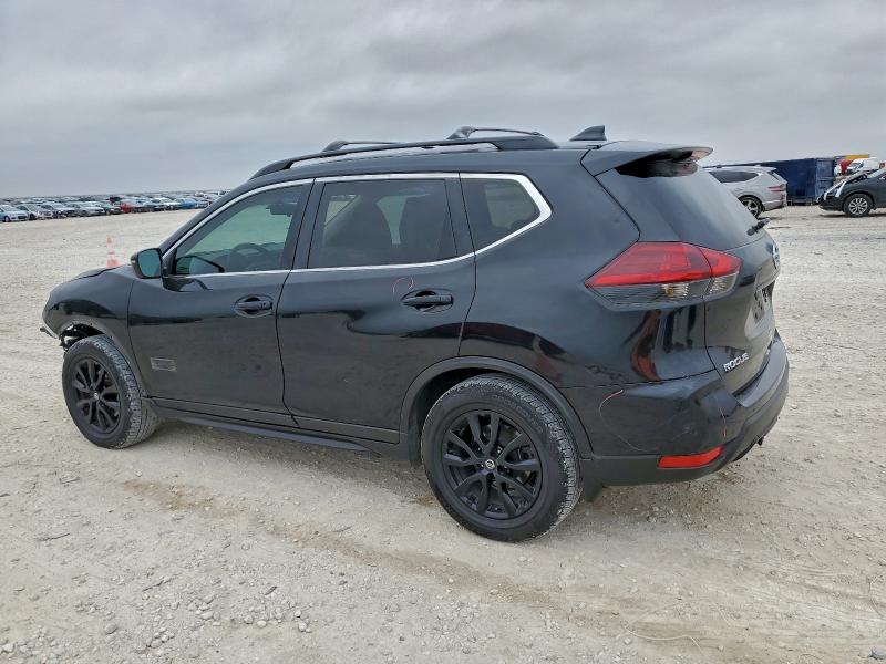 Photo 2 from auction – 2017 NISSAN ROGUE S with VIN 5N1AT2MT5HC769286