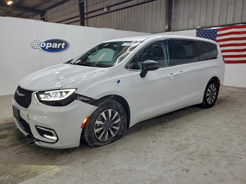 CHRYSLER PACIFICA H 2024 with VIN 2C4RC1S78RR177848 - Photo from auction