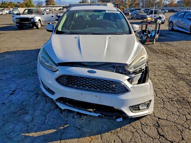 Photo 5 from auction – 2016 FORD FOCUS SE with VIN 1FADP3F24GL238505