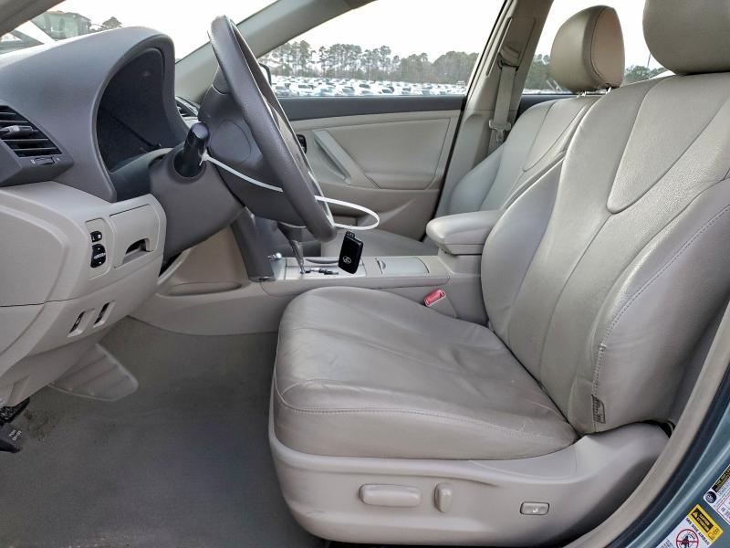 Photo 7 from auction – 2011 TOYOTA CAMRY HYBR with VIN 4T1BB3EK8BU141050