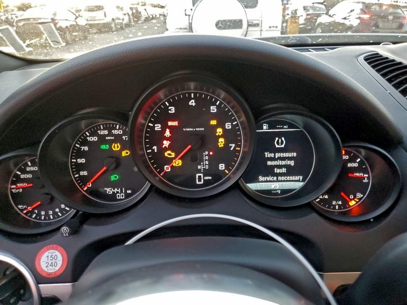 Photo 9 from auction – 2016 PORSCHE CAYENNE with VIN WP1AA2A28GKA36514