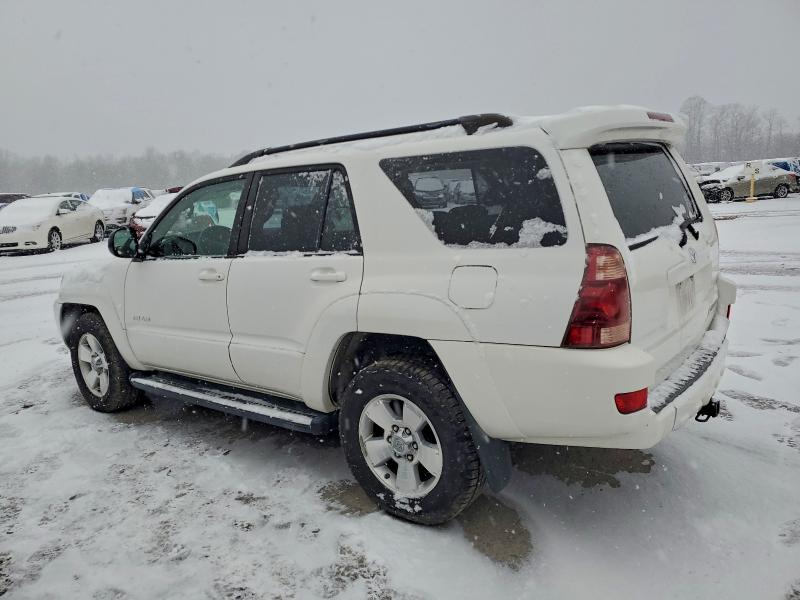 Zdjęcie 2 z aukcji – 2005 TOYOTA 4RUNNER SR z VIN JTEBU14R450066565