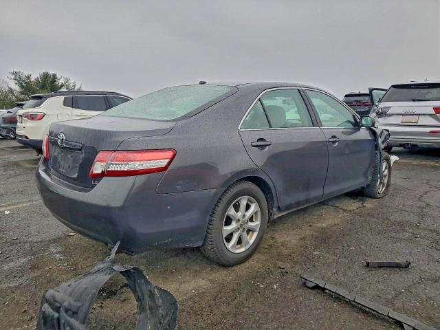 Photo 3 from auction – 2011 TOYOTA CAMRY BASE with VIN 4T1BF3EK8BU136810