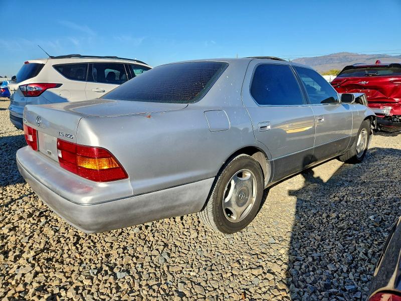 Photo 3 from auction – 1998 LEXUS LS 400 with VIN JT8BH28FXW0138531