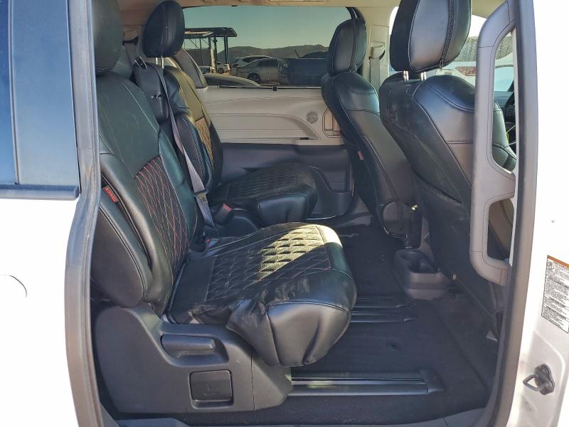 Photo 10 from auction – 2023 TOYOTA SIENNA LE with VIN 5TDKRKEC1PS169500