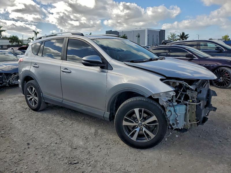 Photo 4 from auction – 2017 TOYOTA RAV4 with VIN 2T3WFREV3HW346343