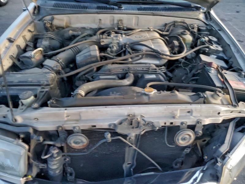 Photo 11 from auction – 1997 TOYOTA 4RUNNER SR with VIN JT3GN86R9V0039217