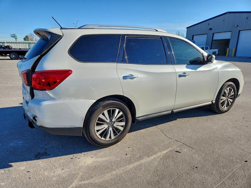 Photo 3 from auction – 2018 NISSAN PATHFINDER with VIN 5N1DR2MN4JC607801