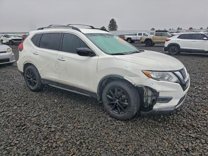 Photo 4 from auction – 2017 NISSAN ROGUE S with VIN 5N1AT2MT1HC832495