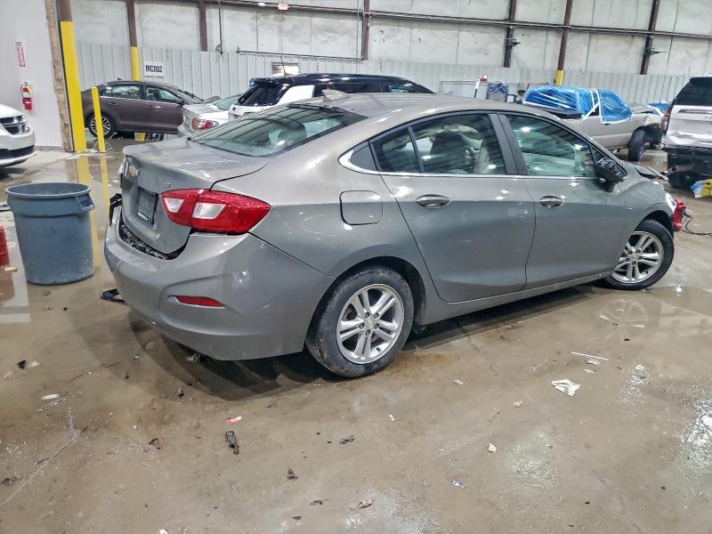 Photo 3 from auction – 2017 CHEVROLET CRUZE LT with VIN 1G1BE5SM0H7205093