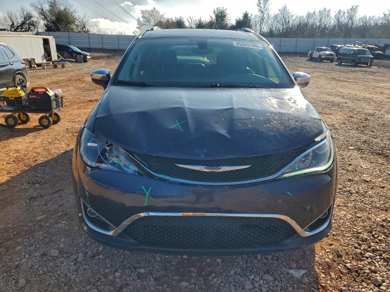 Photo 5 from auction – 2018 CHRYSLER PACIFICA L with VIN 2C4RC1GG5JR320512
