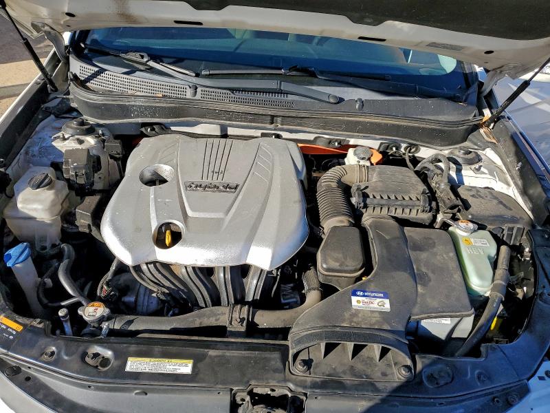Photo 11 from auction – 2013 HYUNDAI SONATA HYB with VIN KMHEC4A46DA092894