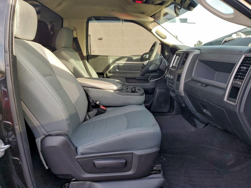 Photo 10 from auction – 2017 RAM 1500 ST with VIN 3C6JR6AT4HG792027