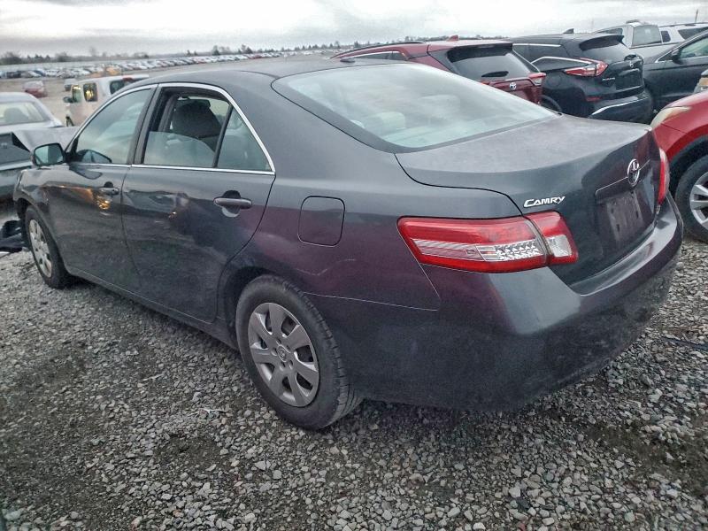 Foto 2 de la subasta – 2011 TOYOTA CAMRY BASE con VIN 4T1BF3EK7BU681803
