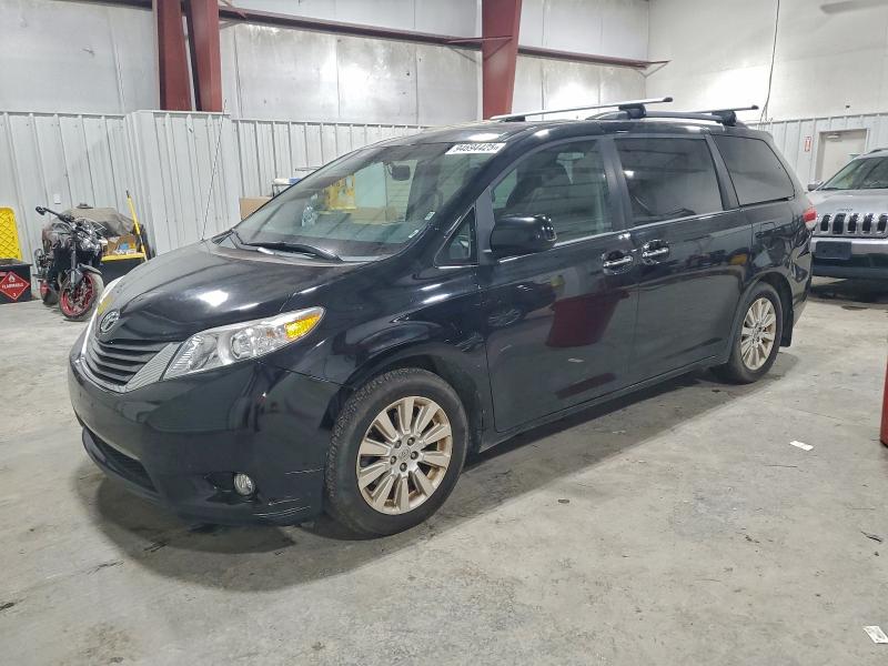 TOYOTA SIENNA XLE 2013 with VIN 5TDDK3DC5DS064376 - Photo from auction