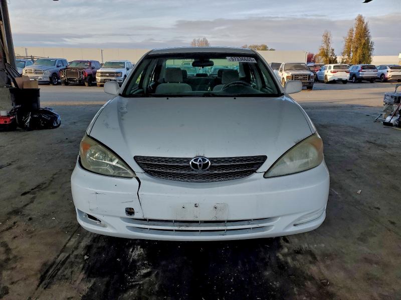 Photo 5 from auction – 2002 TOYOTA CAMRY LE with VIN JTDBE32K420068735
