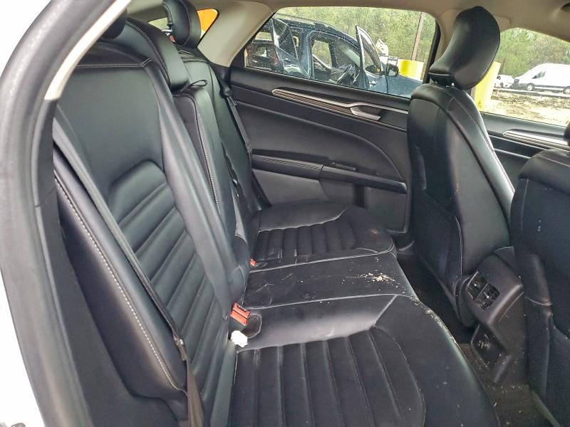 Photo 10 from auction – 2019 FORD FUSION with VIN 3FA6P0CD8KR150015
