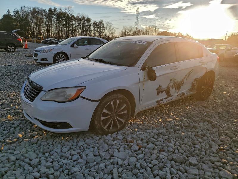 CHRYSLER 200 2013 with VIN 1C3CCBBB5DN729221 - Photo from auction