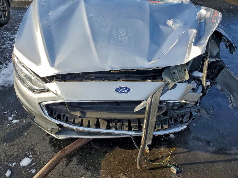 Photo 11 from auction – 2020 FORD FUSION with VIN 3FA6P0HD2LR159402