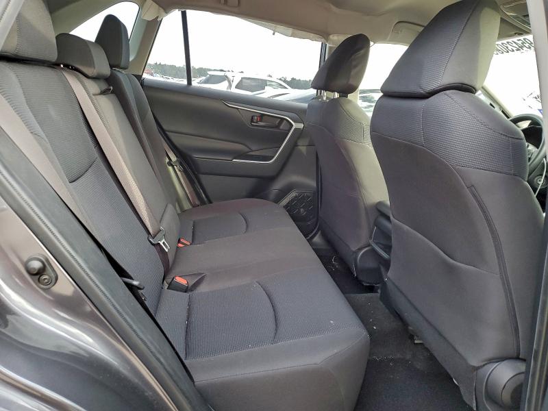 Photo 11 from auction – 2019 TOYOTA RAV4 LE with VIN JTMH1RFV7KD511112