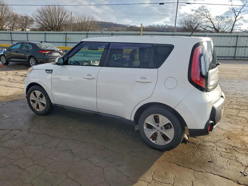 Photo 2 from auction – 2016 KIA SOUL with VIN KNDJN2A21G7339756