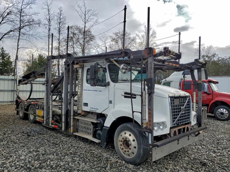 Photo 4 from auction – 2013 VOLVO VAH with VIN 4V5RC9DG2DN563117