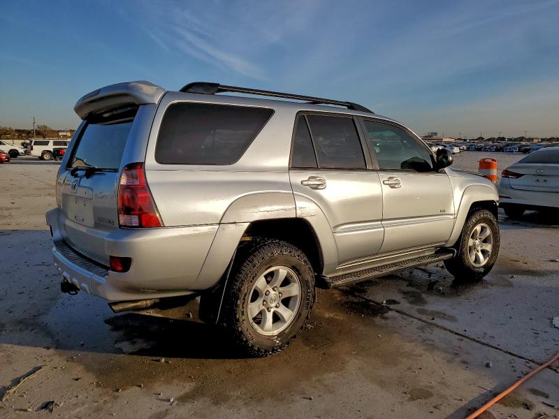 Photo 3 from auction – 2005 TOYOTA 4RUNNER SR with VIN JTEZU14R850057785